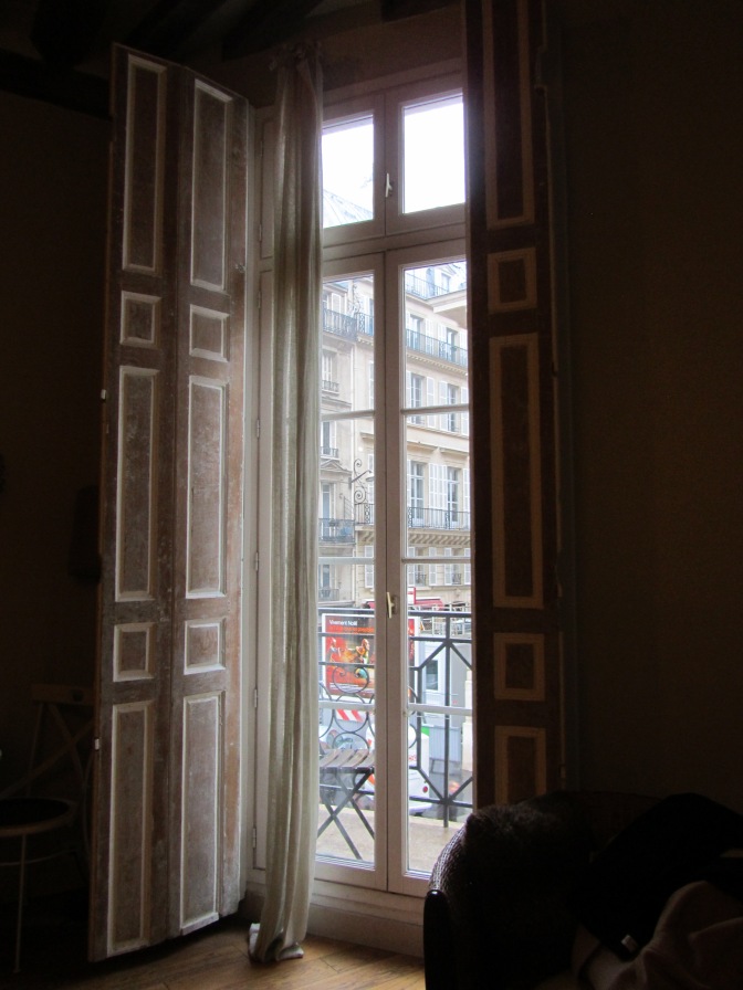 Parisian Apartment ©TripwithBrit